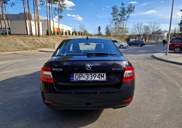 Skoda Octavia cena 77490 przebieg: 107700, rok produkcji 2019 z Warszawa małe 79